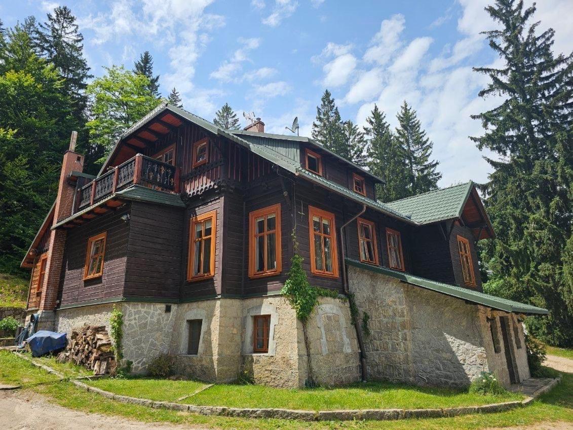 Willa Cross Sklářská Poruba Exteriér fotografie